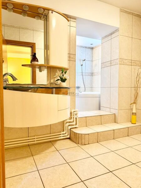 Unirii duplex 3 camere, 122 mp, centrala, sauna, terasa