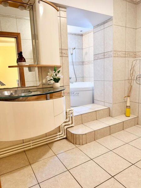 Unirii duplex 3 camere, 122 mp, centrala, sauna, terasa