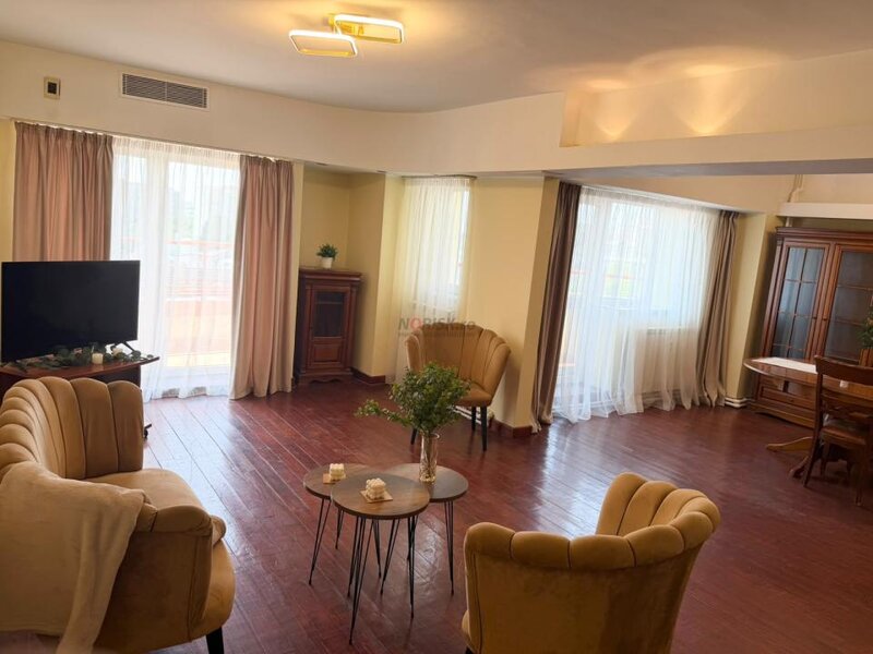 Unirii duplex 3 camere, 122 mp, centrala, sauna, terasa